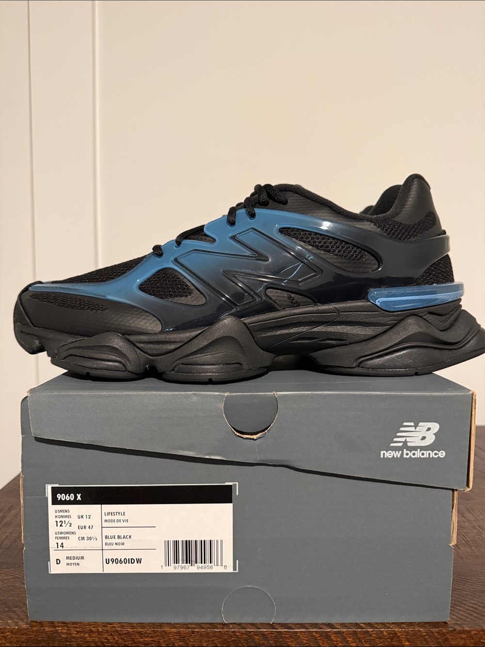 New Balance 9060 X - Men’s Size 12.5 - Like New/Smoke & Pet Free
